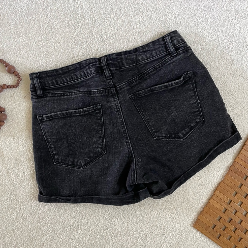Black Shorts - Picture 5 of 6